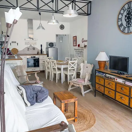 La Ferme De La Chapelle - Et D'hotes 체레인